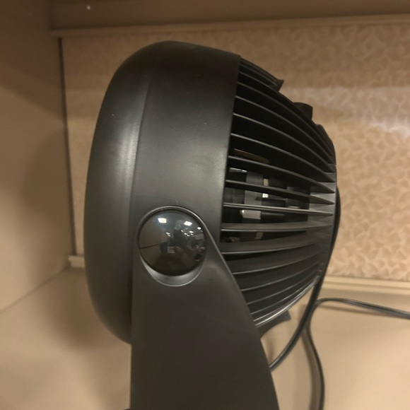 Honeywell Black Desk Fan - Picture 2 of 2